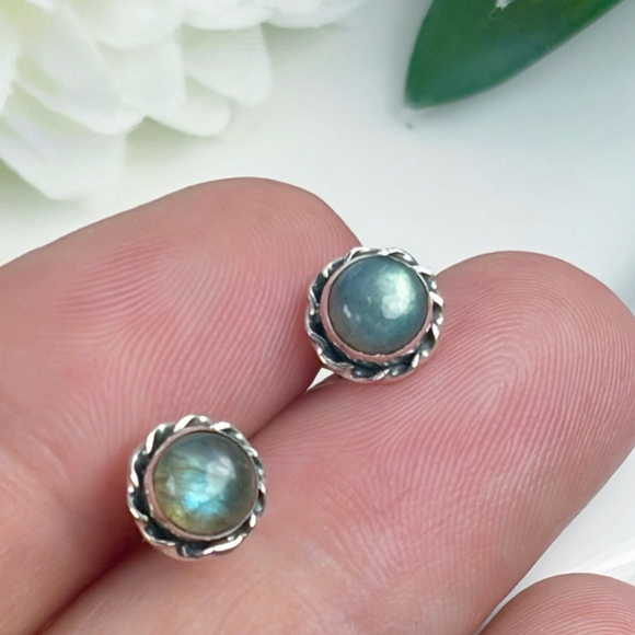 Southwest Jewelry - Blue & Green Flash Labradorite Earrings Pure Sterling Silver 925 Round Stud New